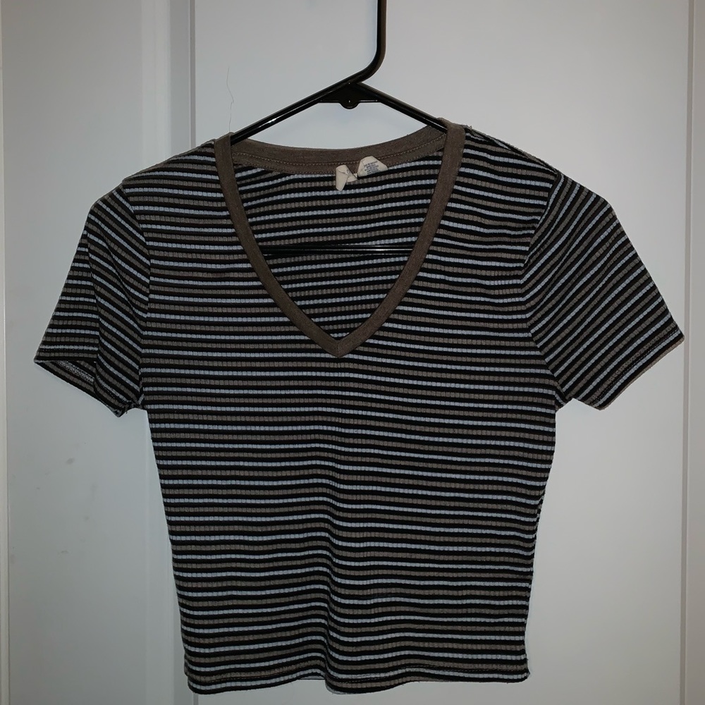 striped v-neck shirt